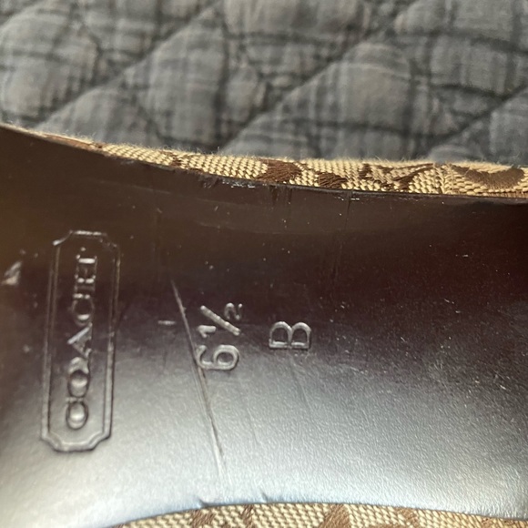 Signature Coach, two-tone brown boots. Size 6 1/2. - Picture 3 of 5